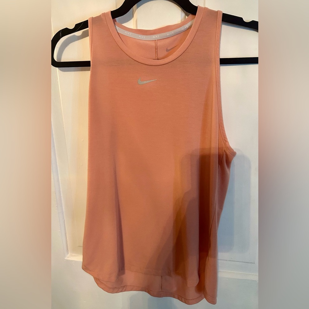 Nike Women's Soft Peach Muscle Tee